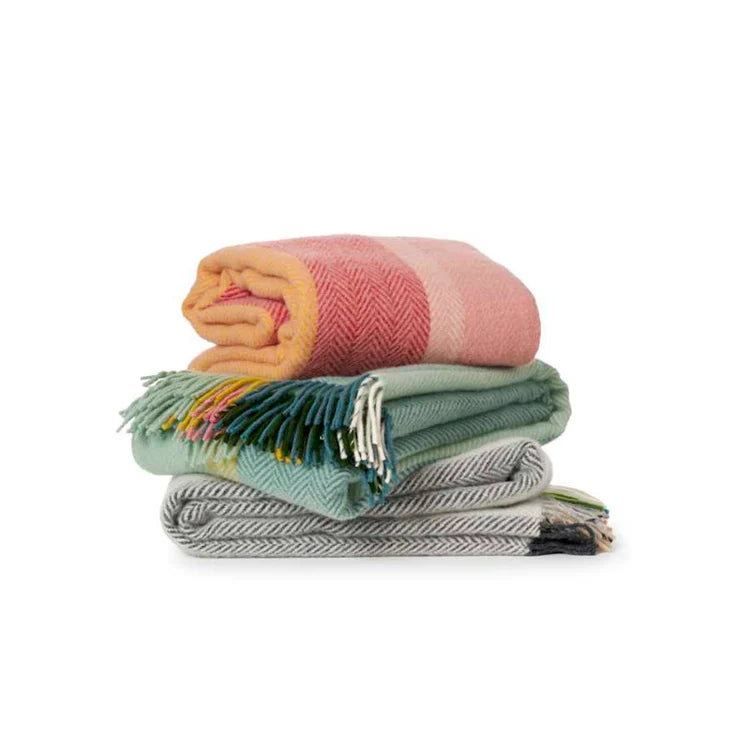 Klippan Birka Lambswool Throw - Meadow