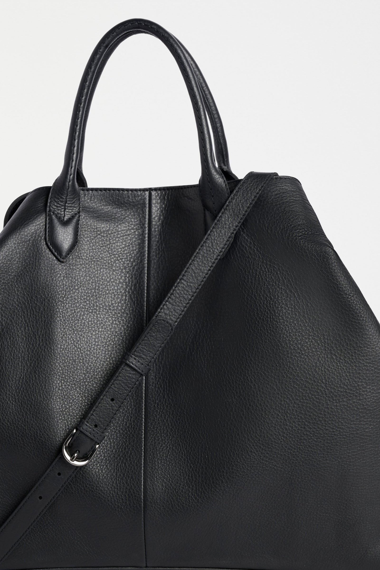 Elk Sond Large Bag - Black