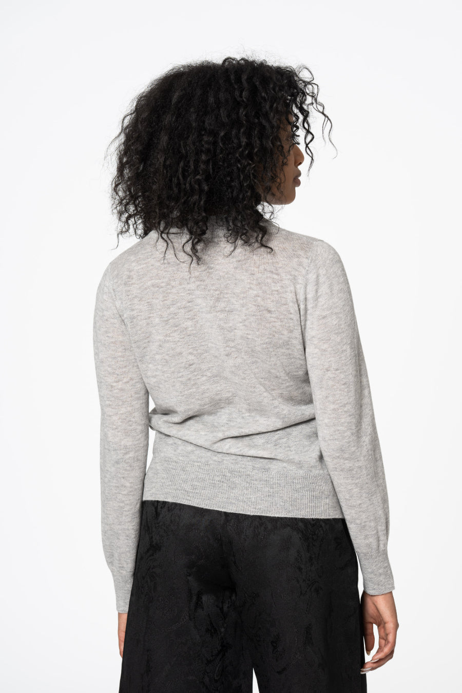 Dinadi Merino O-Neck Sweater - Silver Grey