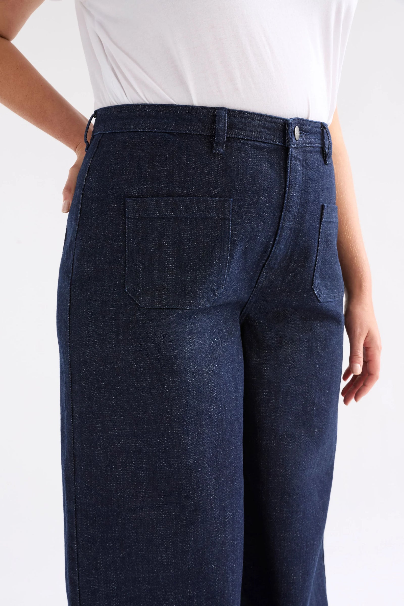 Elk Sondern Jeans - Dark Rinse Wash
