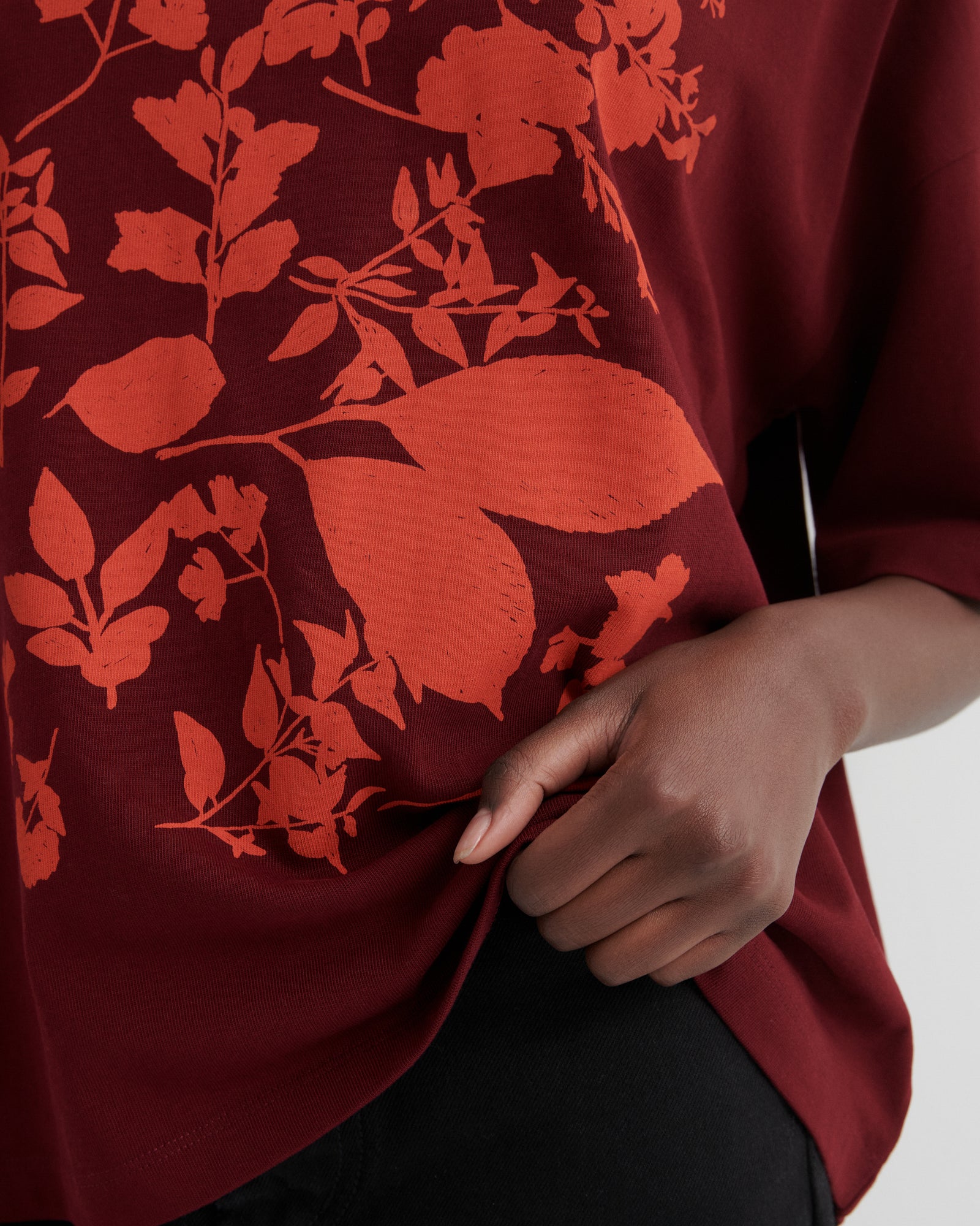 Kowtow Stencil Tee - Maroon