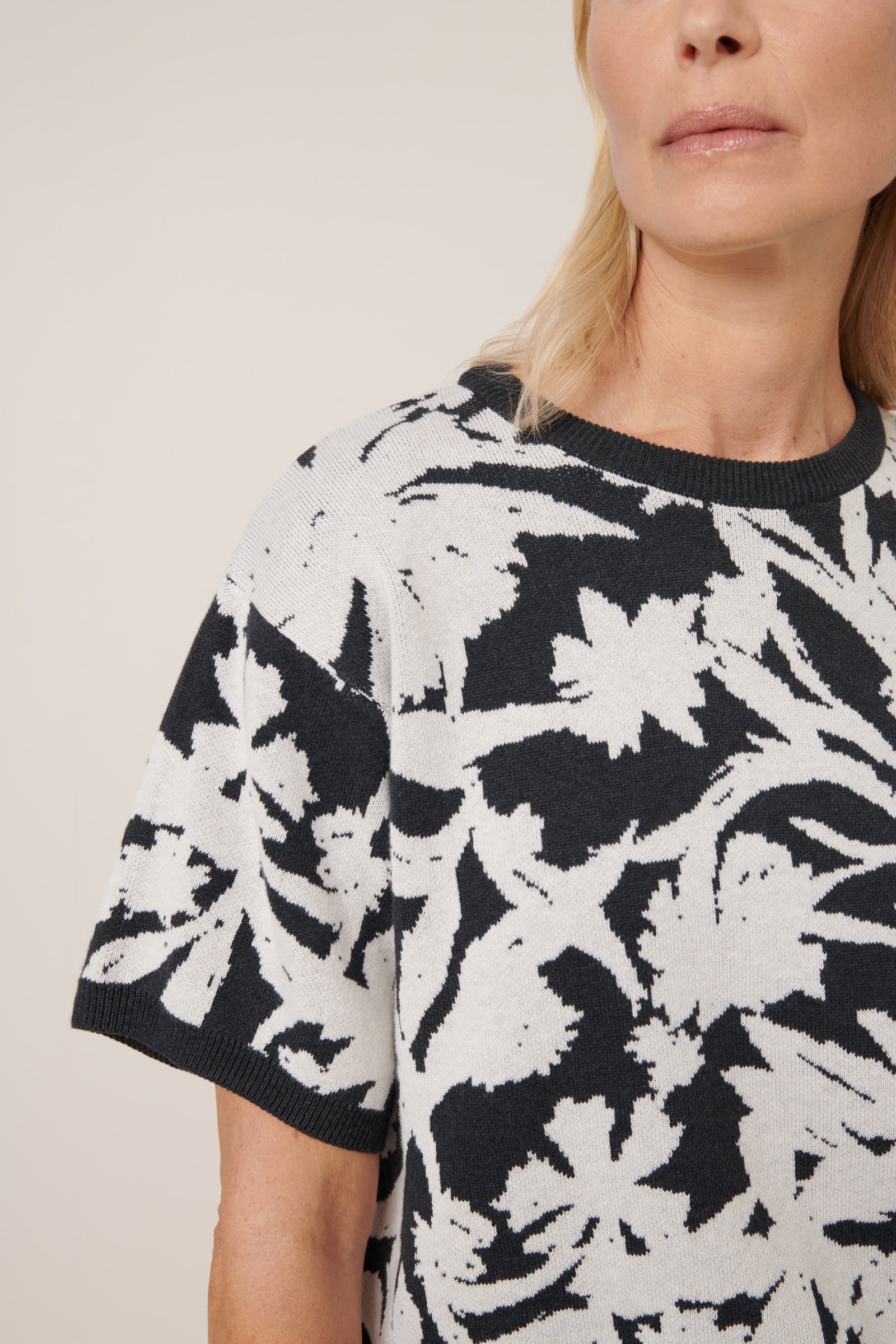 Kowtow Etched Top - Etched Jacquard