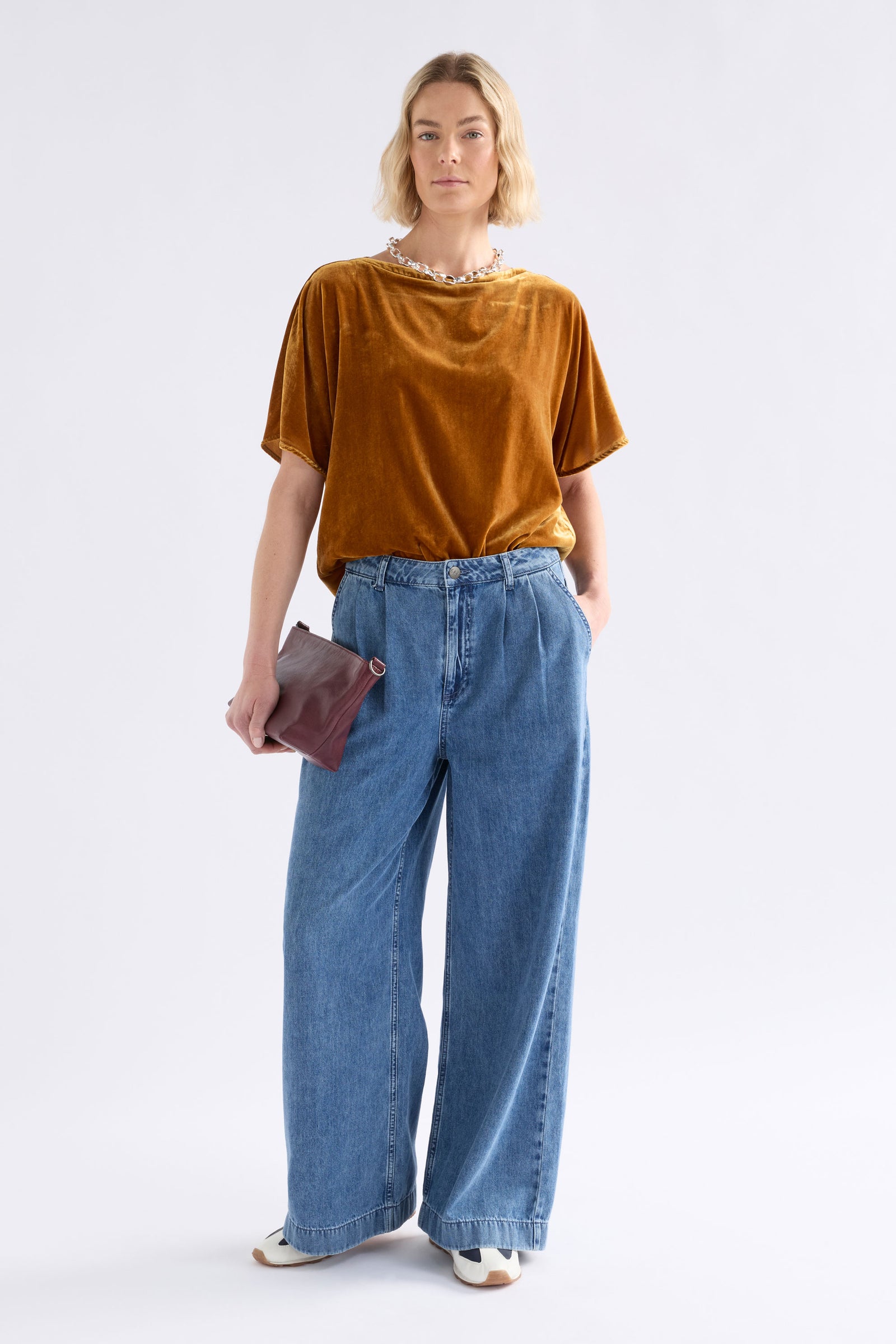 Elk Velvet Soft Top - Golden