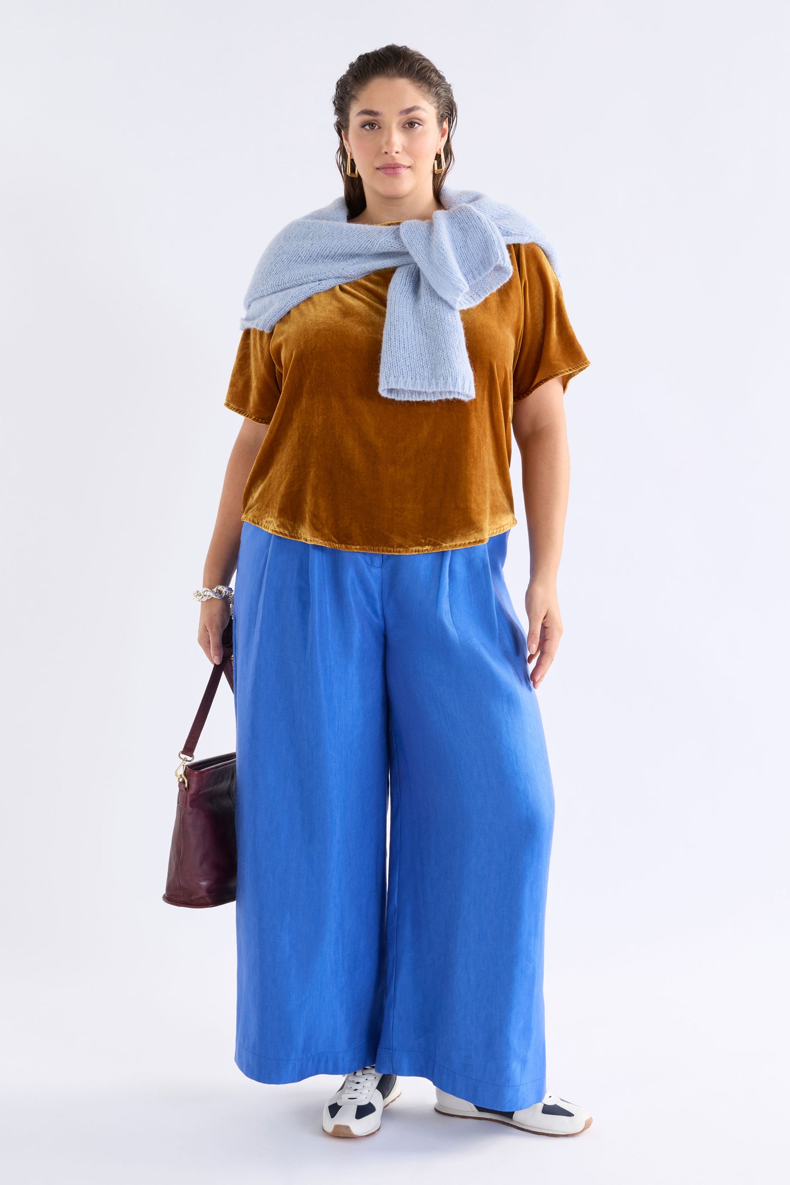 Elk Velvet Soft Top - Golden