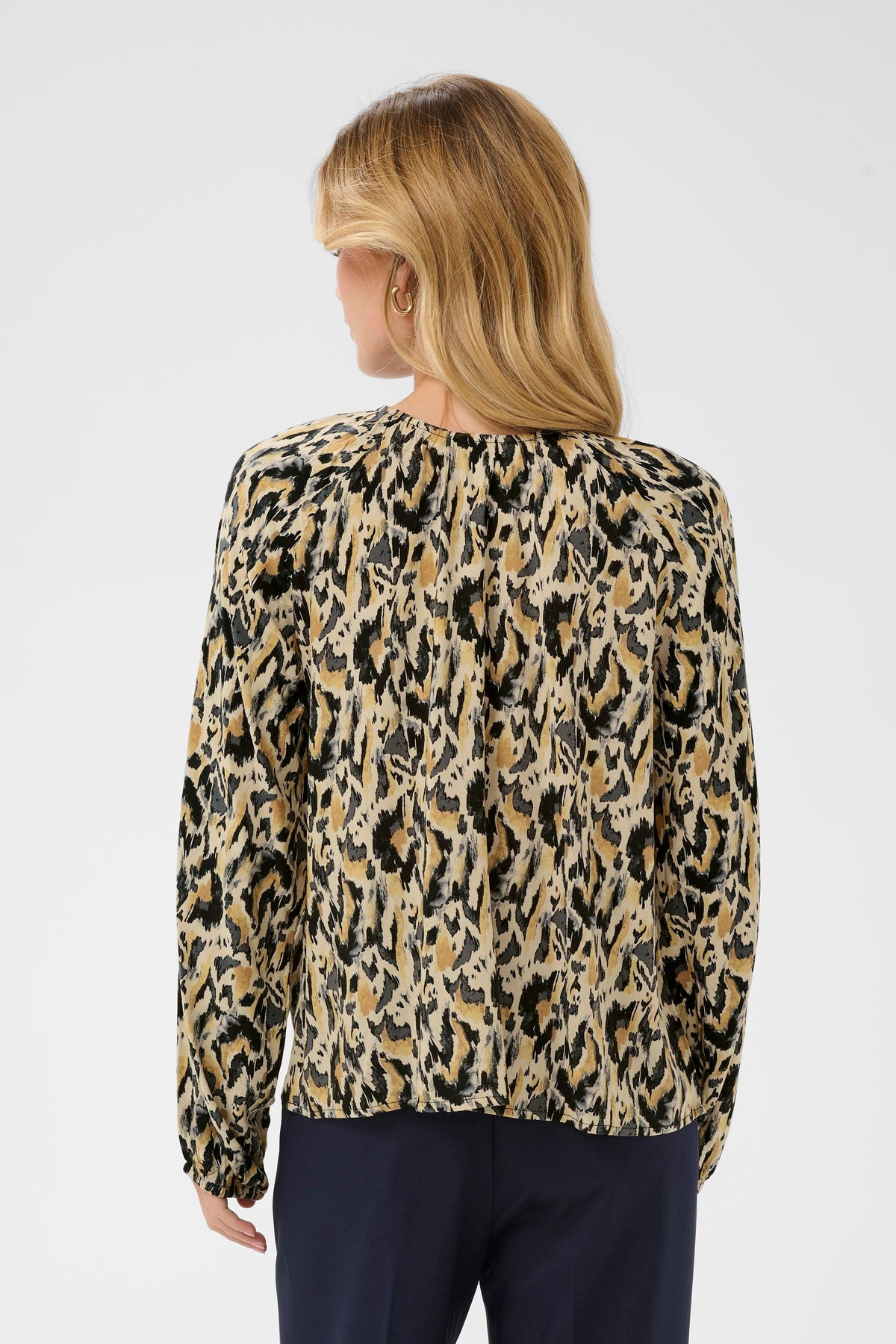 Saint Tropez Osina Blouse - Tannin Blurry Animal
