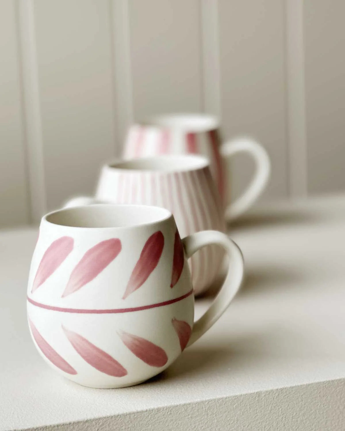 Robert Gordon Hug Me Mugs - Rose Brush