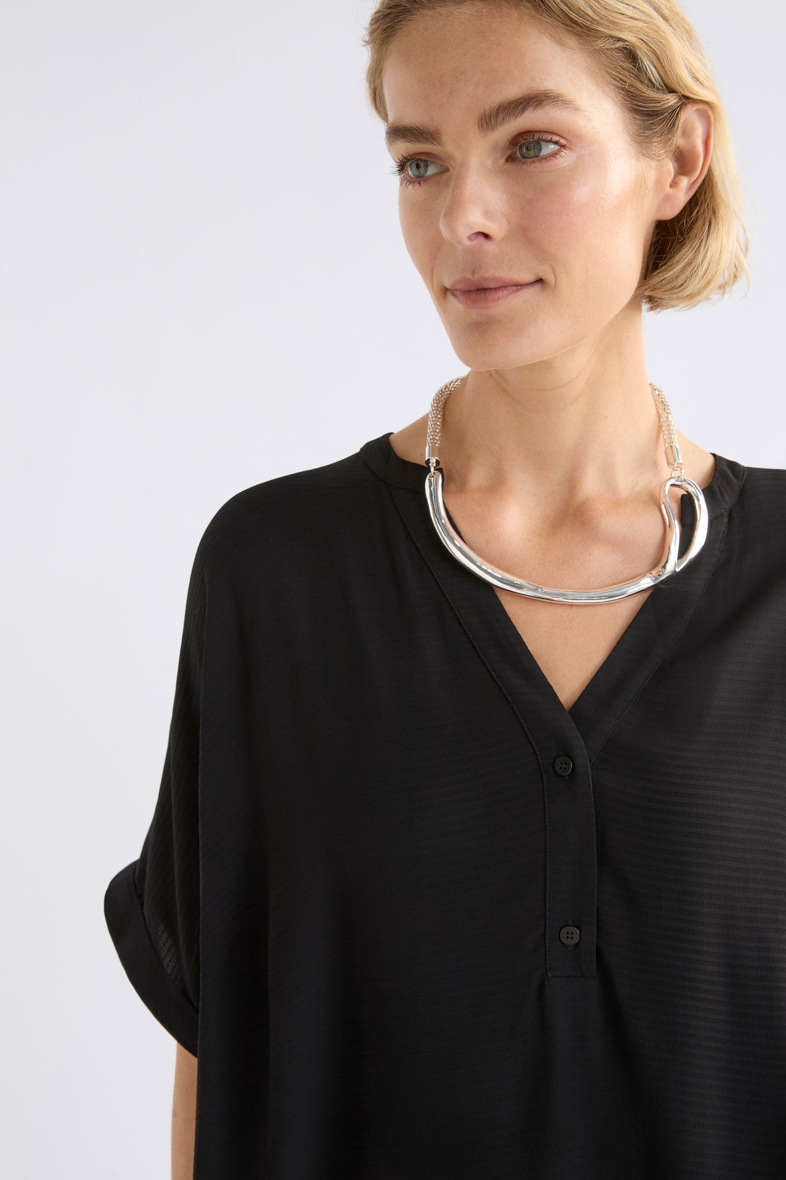 Elk Omia Top - Black