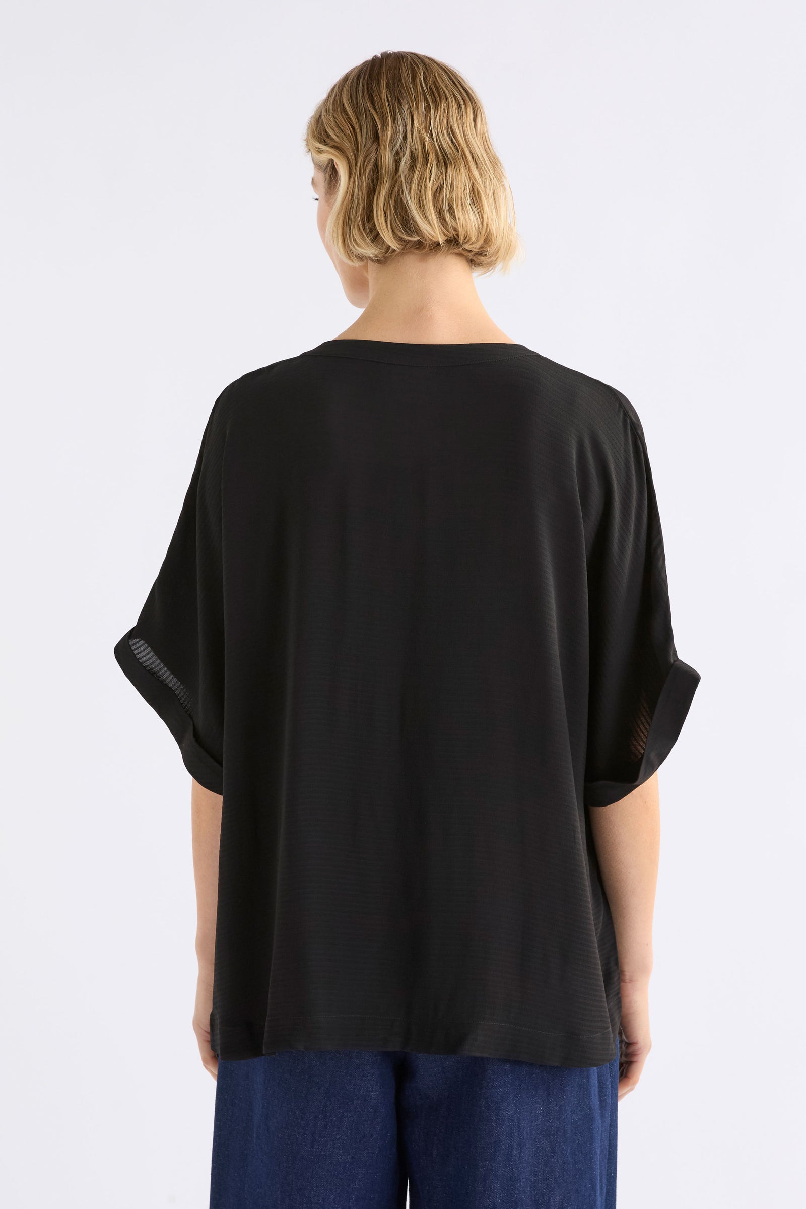 Elk Omia Top - Black