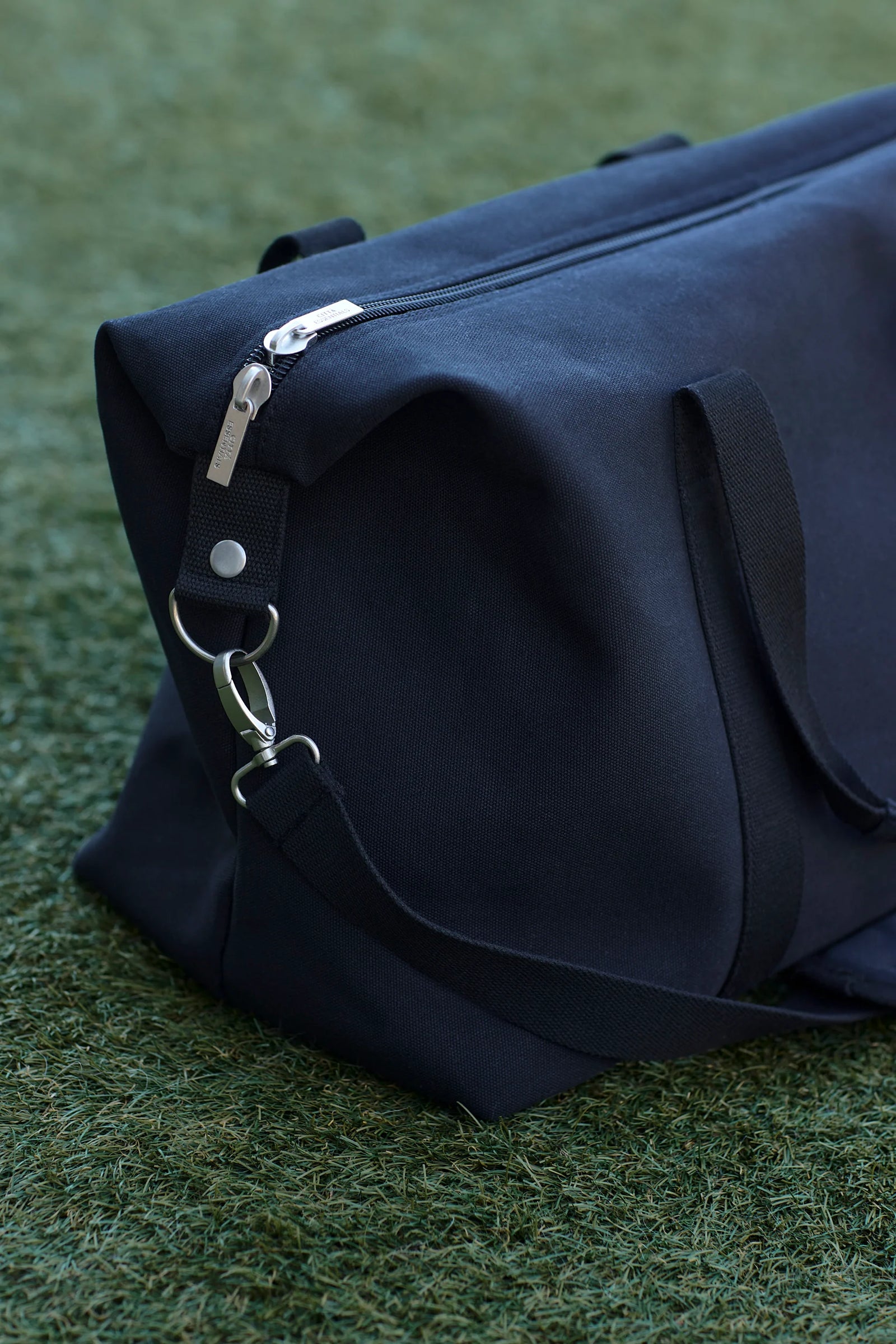 Citta Canvas Weekender Bag - Navy