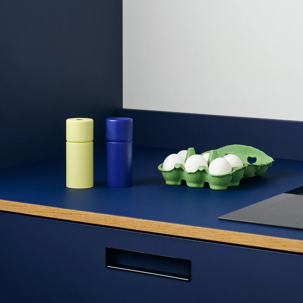 Bergen_Indigo_blue_and_Bright_yellow GRINDER
