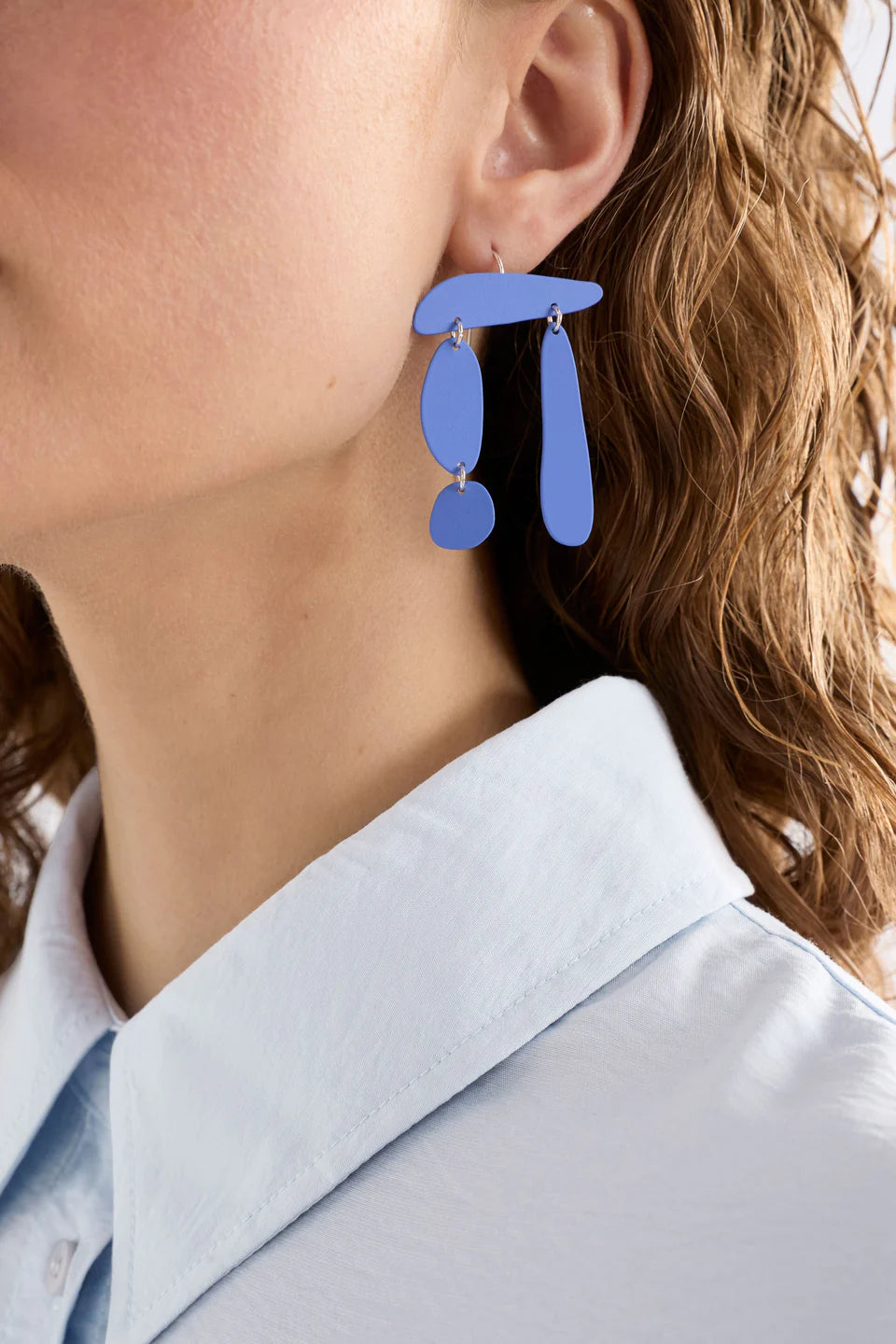 Elk Saaras Hook Earring - Black