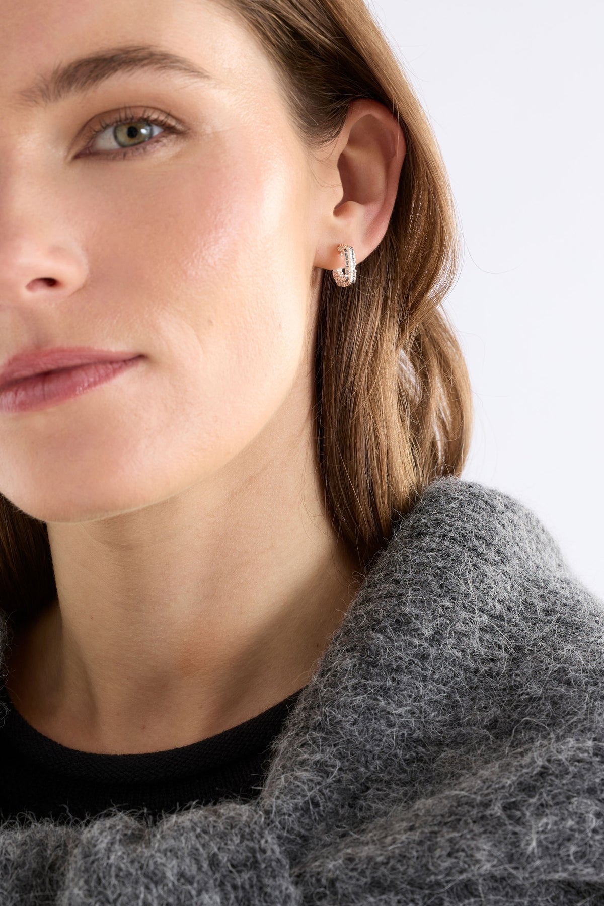 Elk Hiva Mini Hoop Earrings - Silver