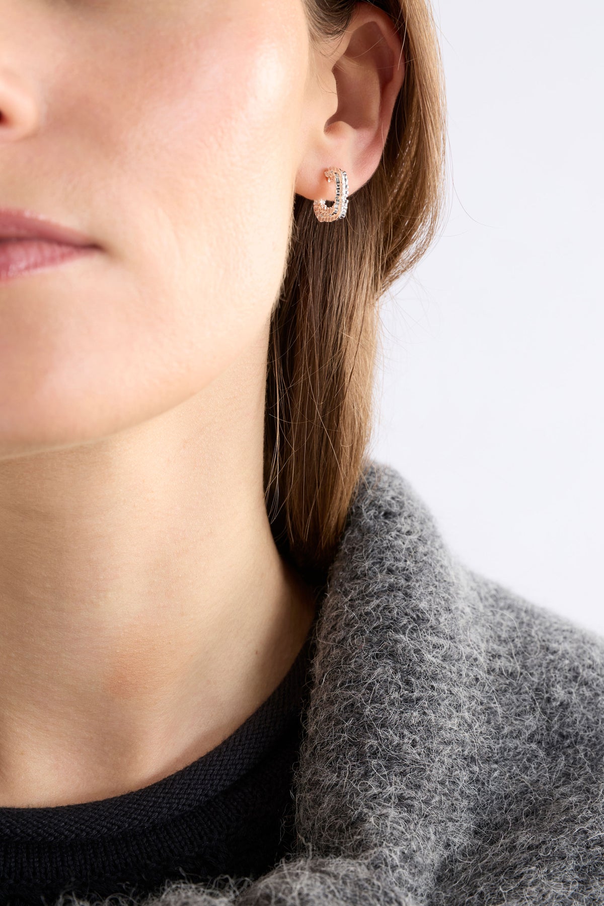 Elk Hiva Mini Hoop Earrings - Silver
