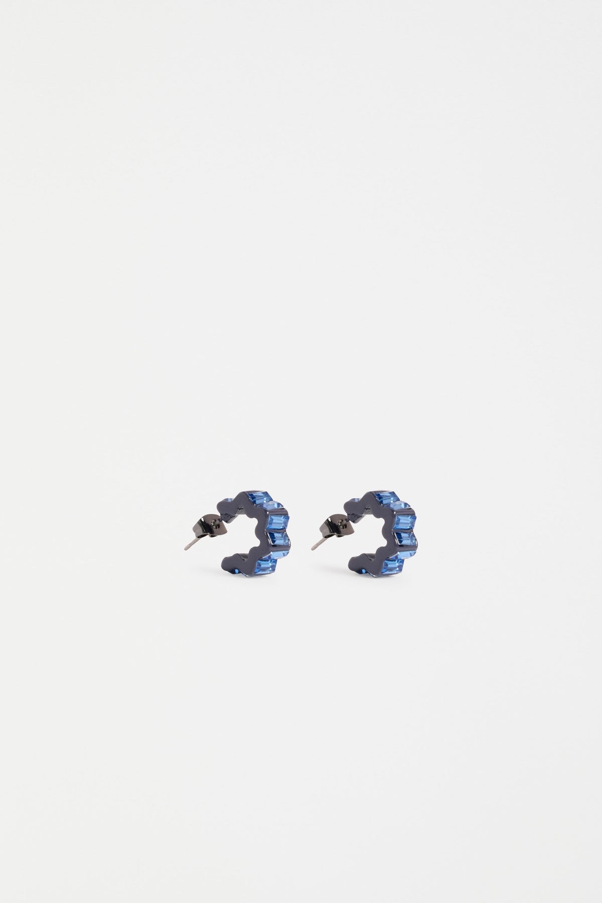 Elk Jolle Mini Hoop Earrings - Midnight
