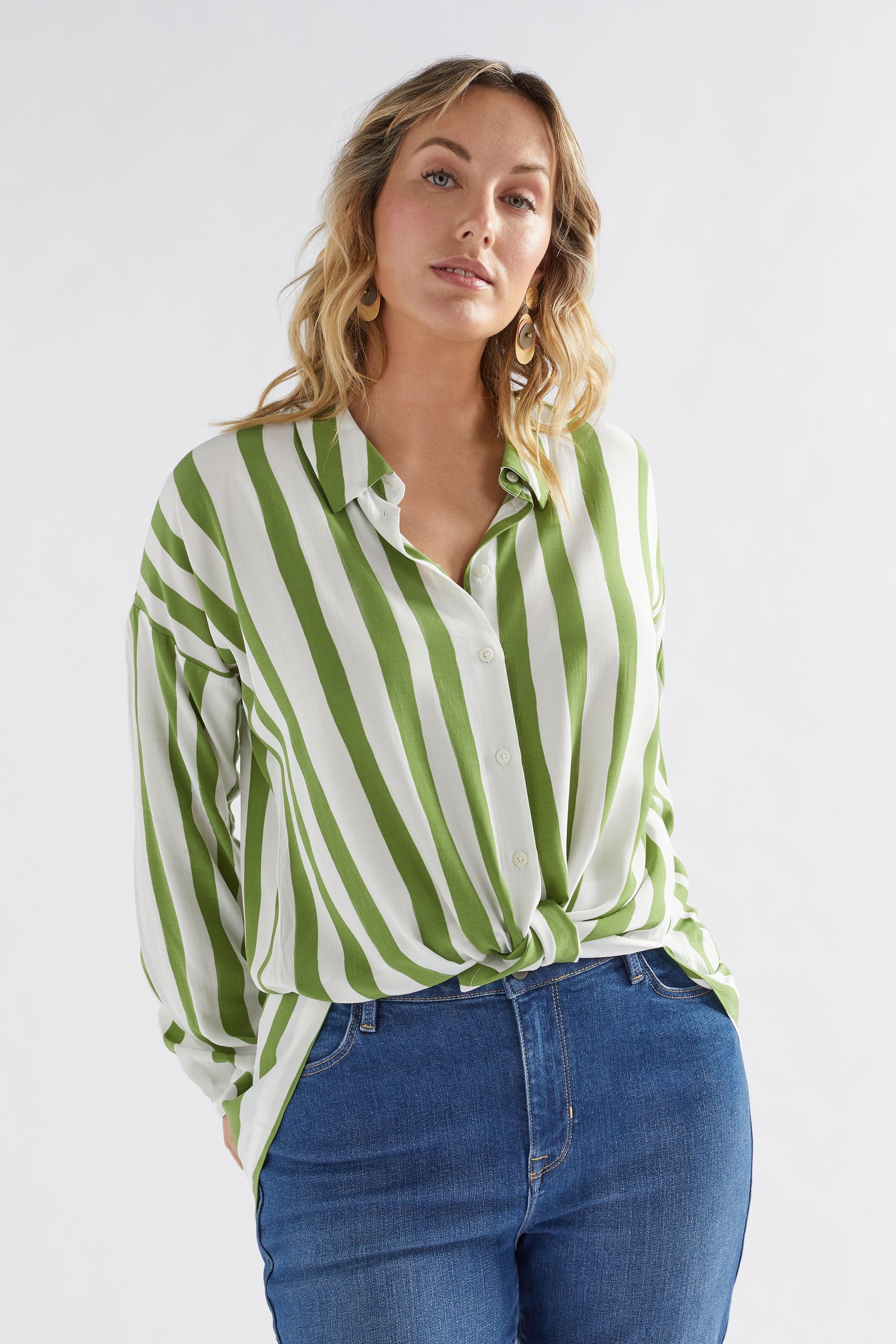 Elk Tilbe Shirt - Green / White Paint Stripe