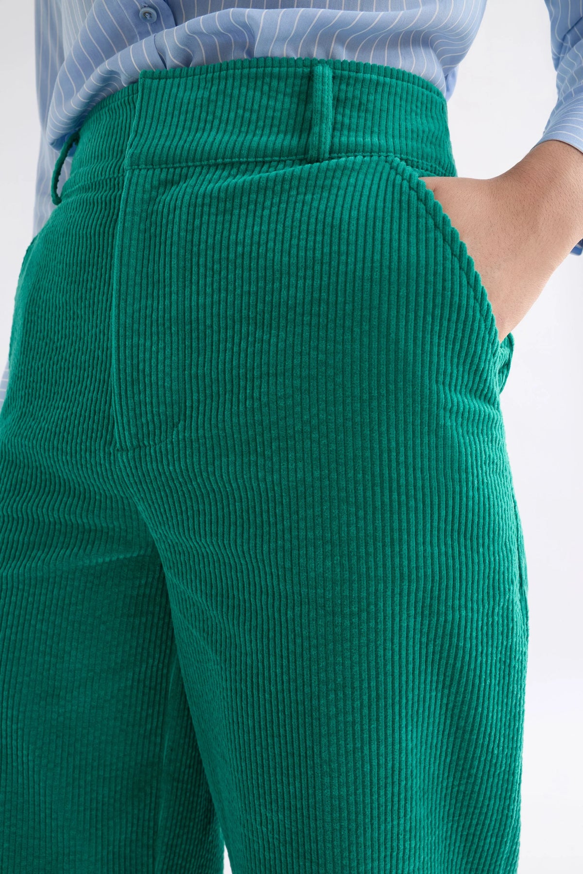 Elk Rhes Cord Pant - Island Green