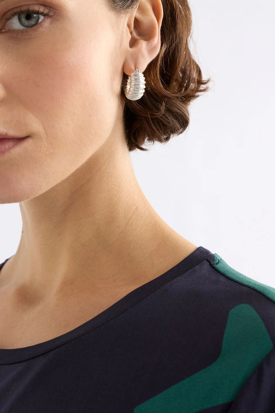 Elk Ellin Hoop Earring - silver
