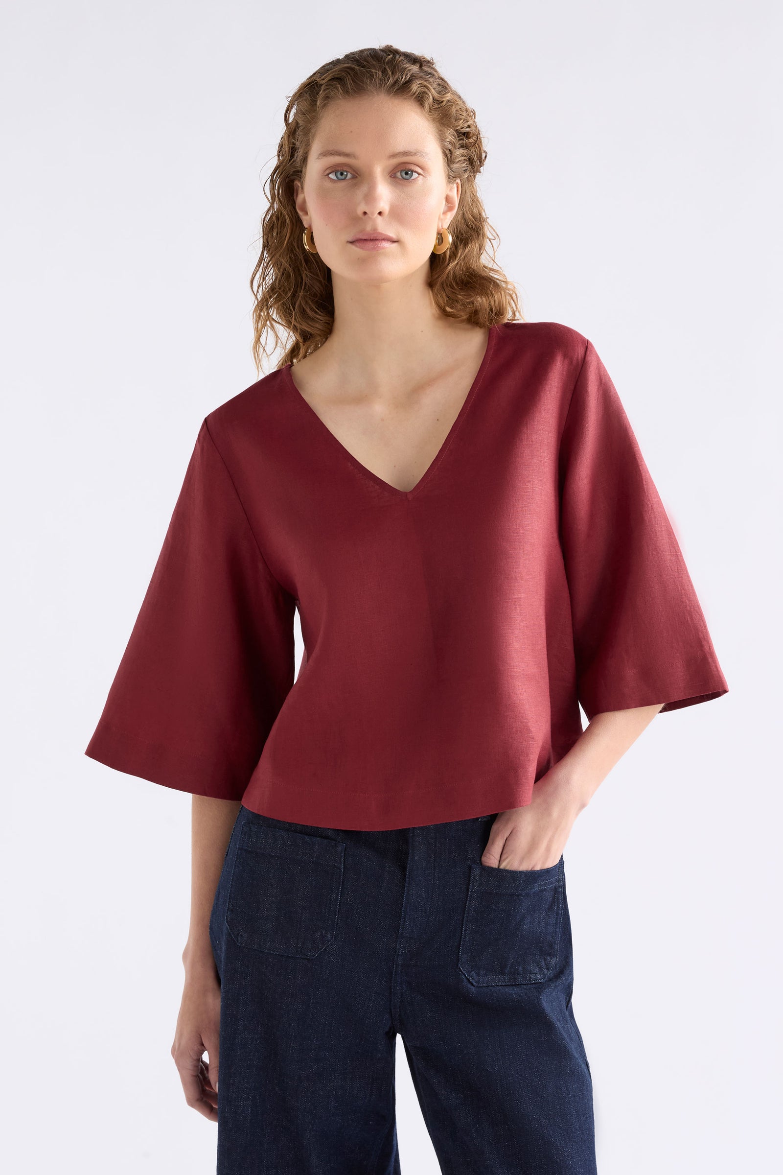 Elk Llinen Light V Neck Top - Bordeaux
