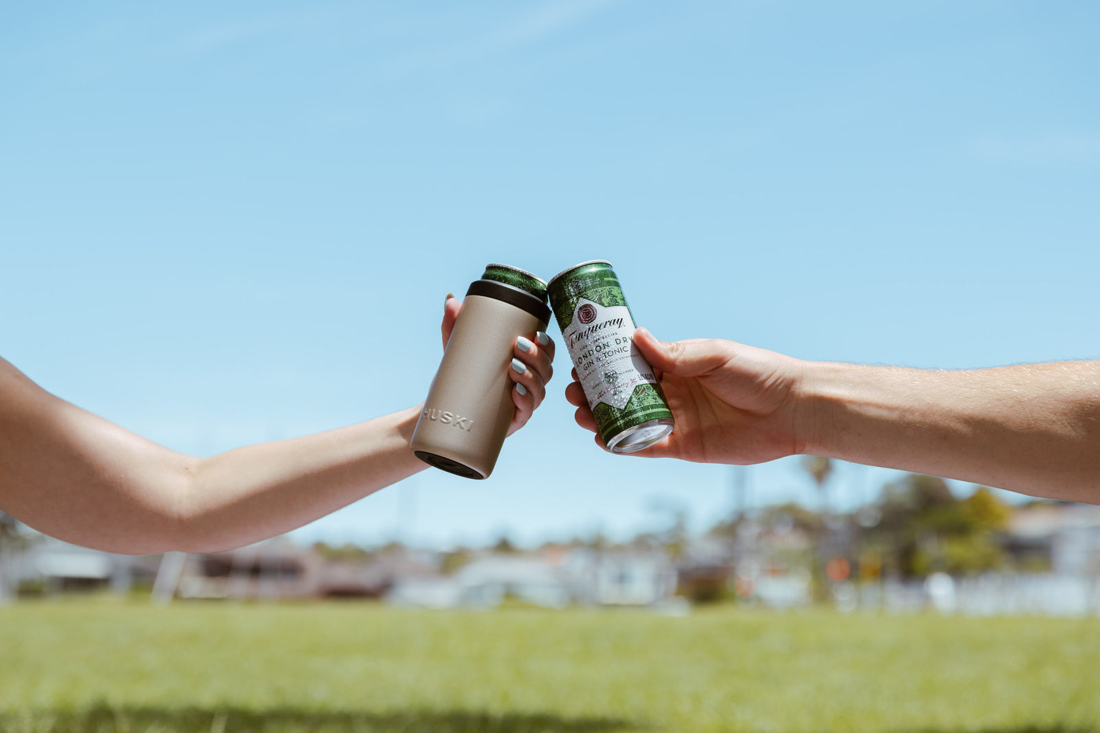 Huski Slim Can Cooler - Champagne