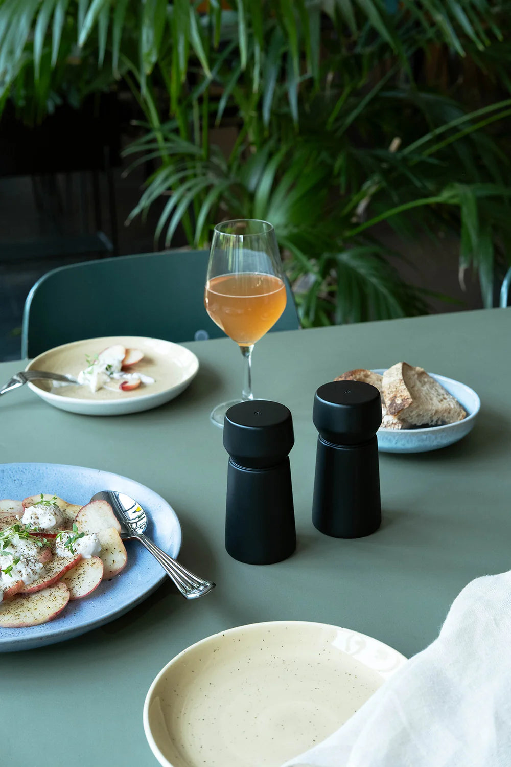 Crushgrind Amsterdam Grinder 2pc Set - Black Beech