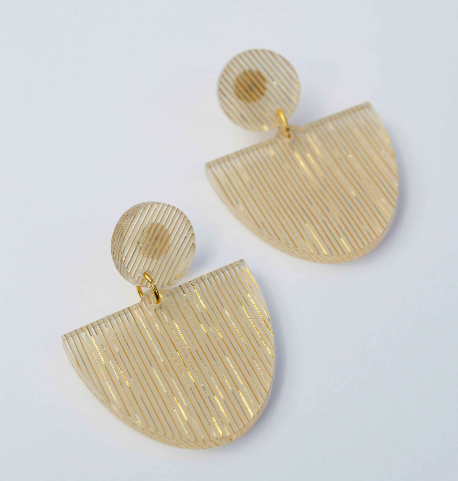 Hagen & Co Glow Earrings - Gold Thread