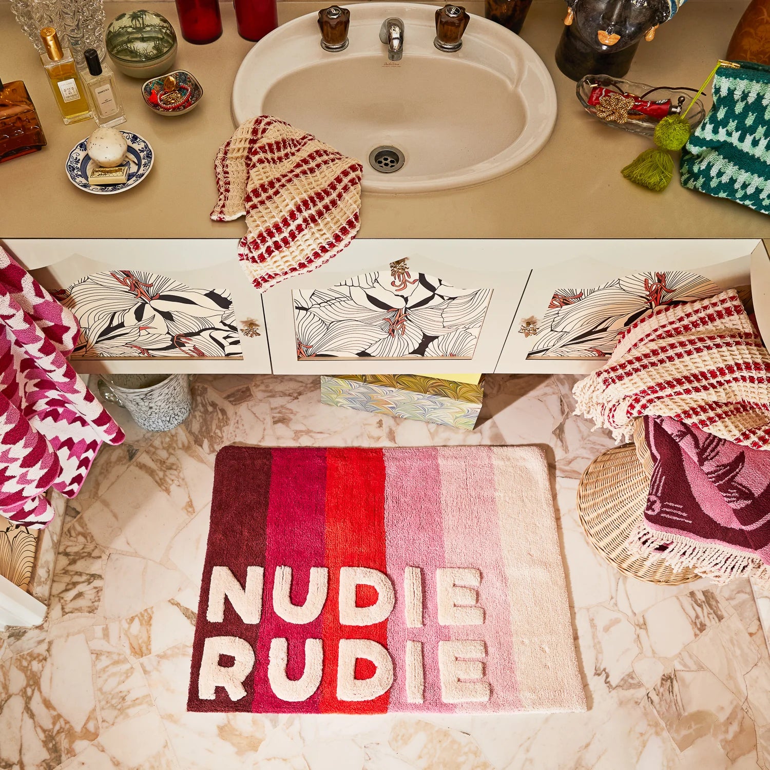 Sage and Clare Dariel Nudie Bath Mat - Scarlet