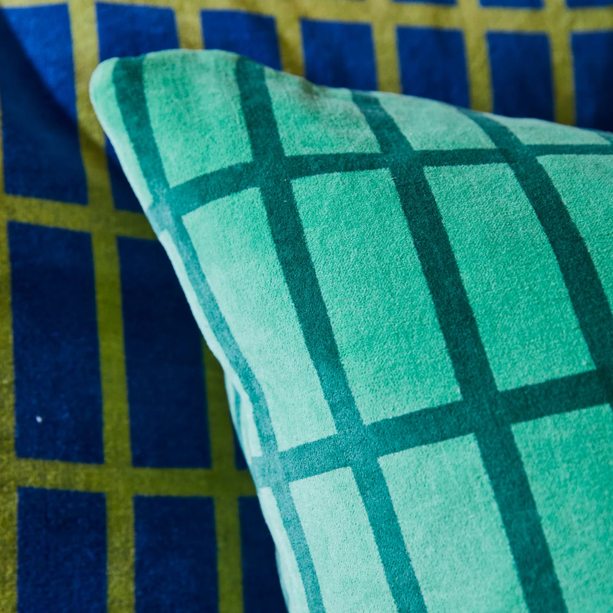 Sage and Clare Remi Velvet Cushion - Emerald