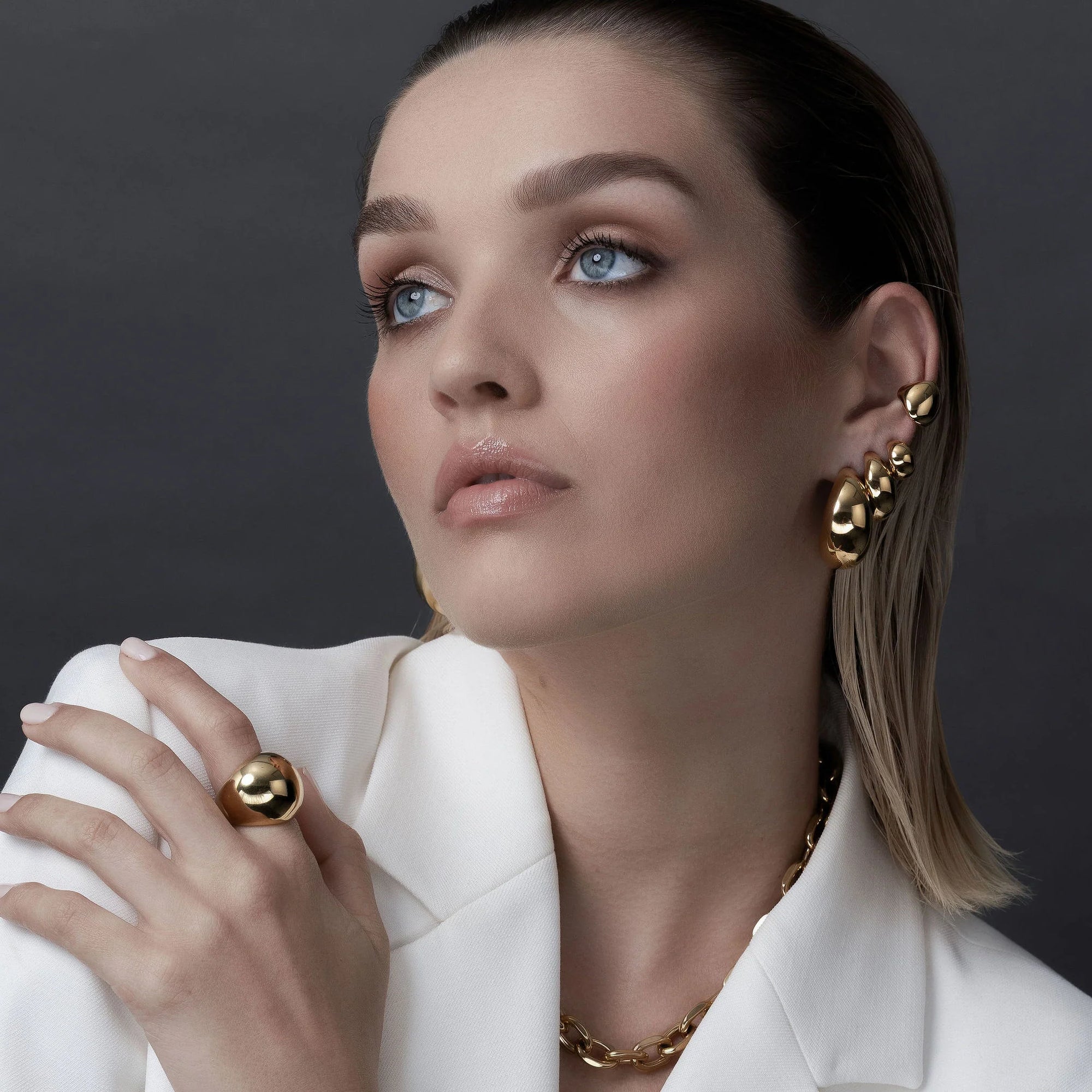 Silk & Steel Dynamic Medium Hoop Earring - Gold