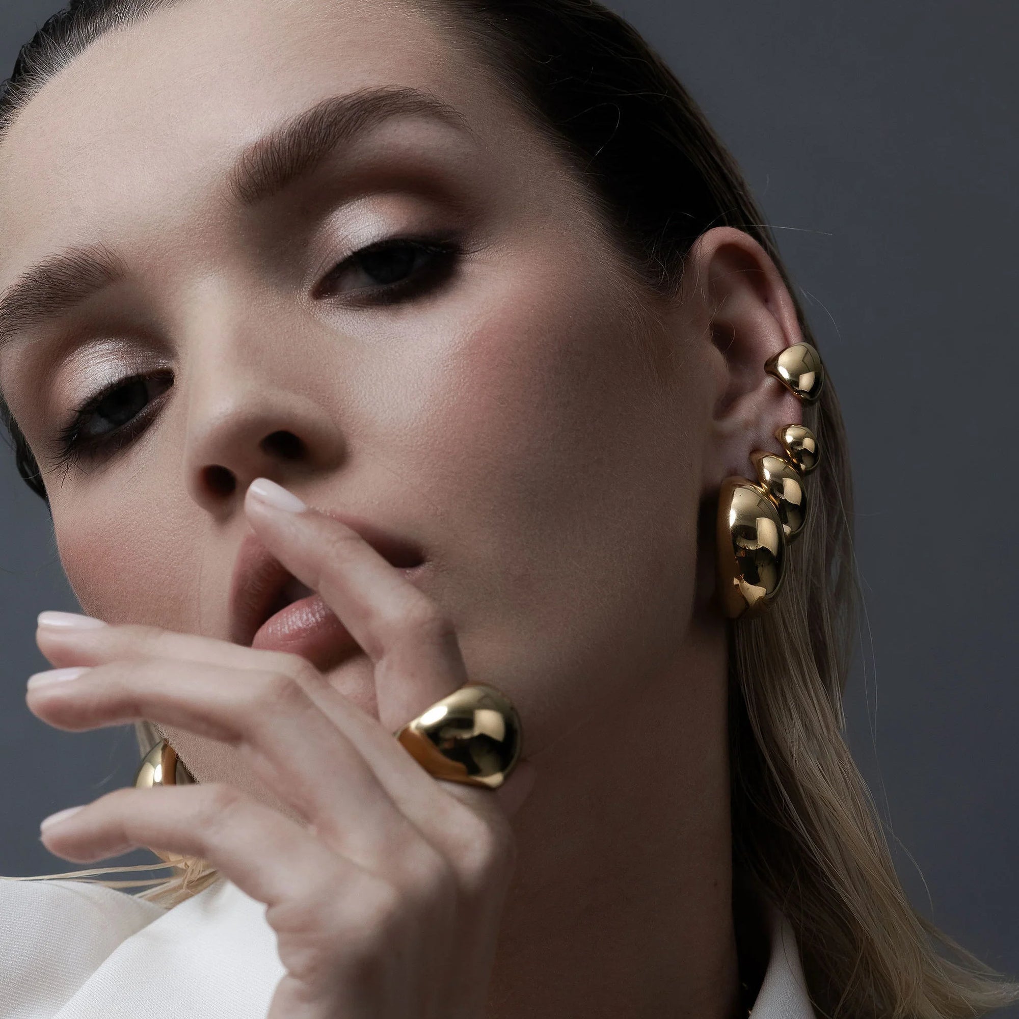 Silk & Steel Dynamic Medium Hoop Earring - Gold