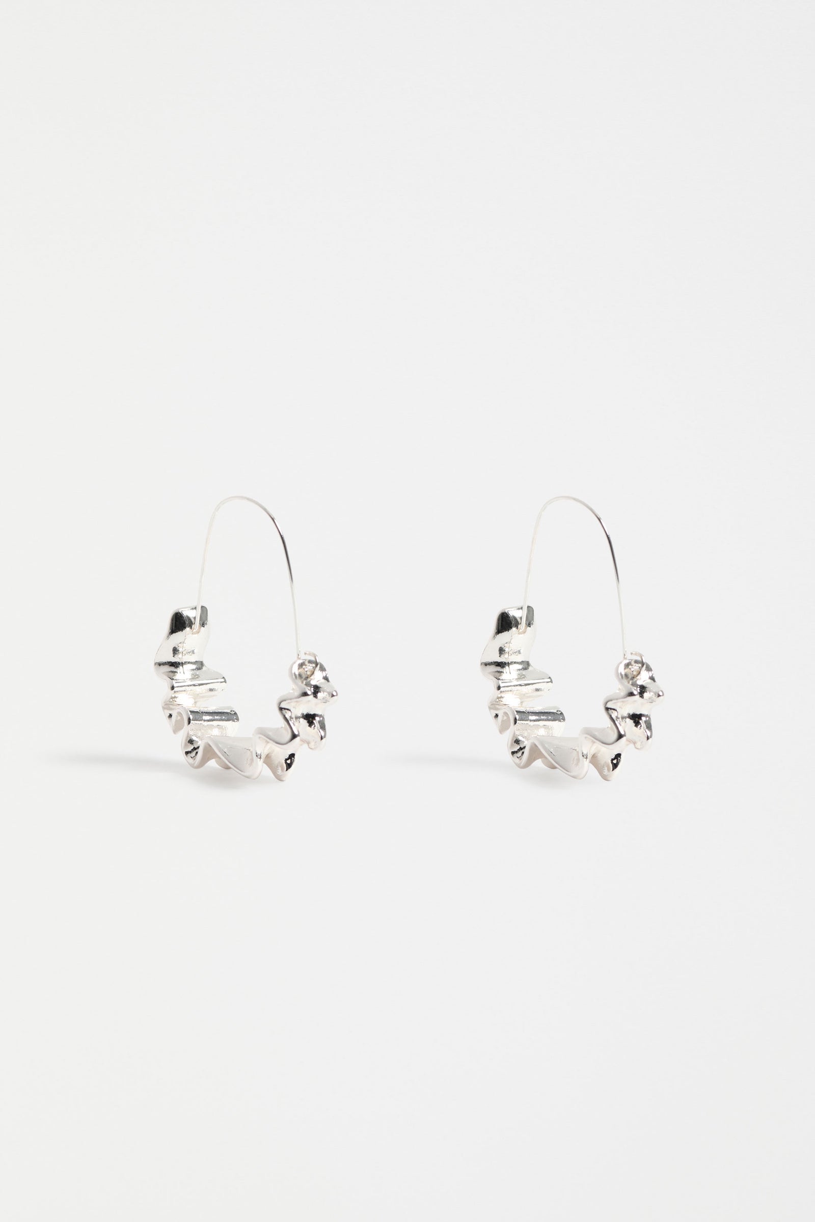 Elk Andel Hoop Earrings -Silver