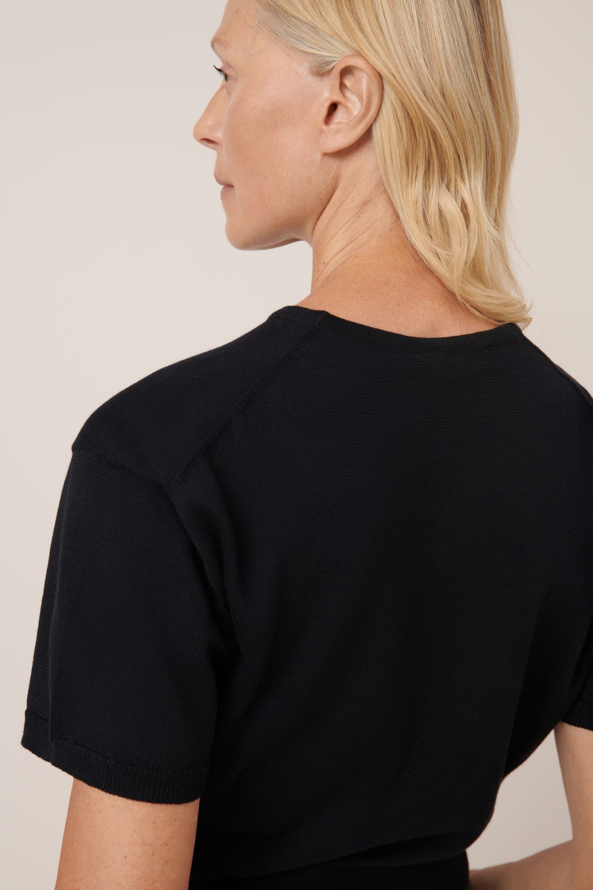 Kowtow Silhouette Top - Black