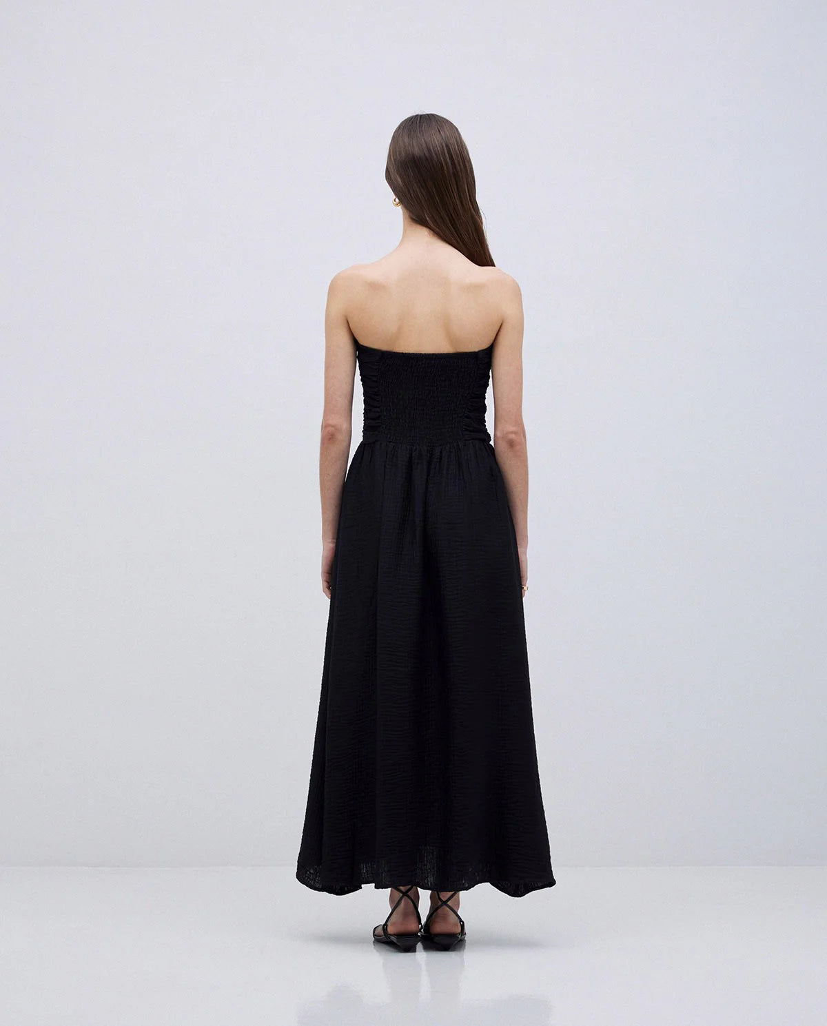 Yerse Strapless Draped Dress - Black