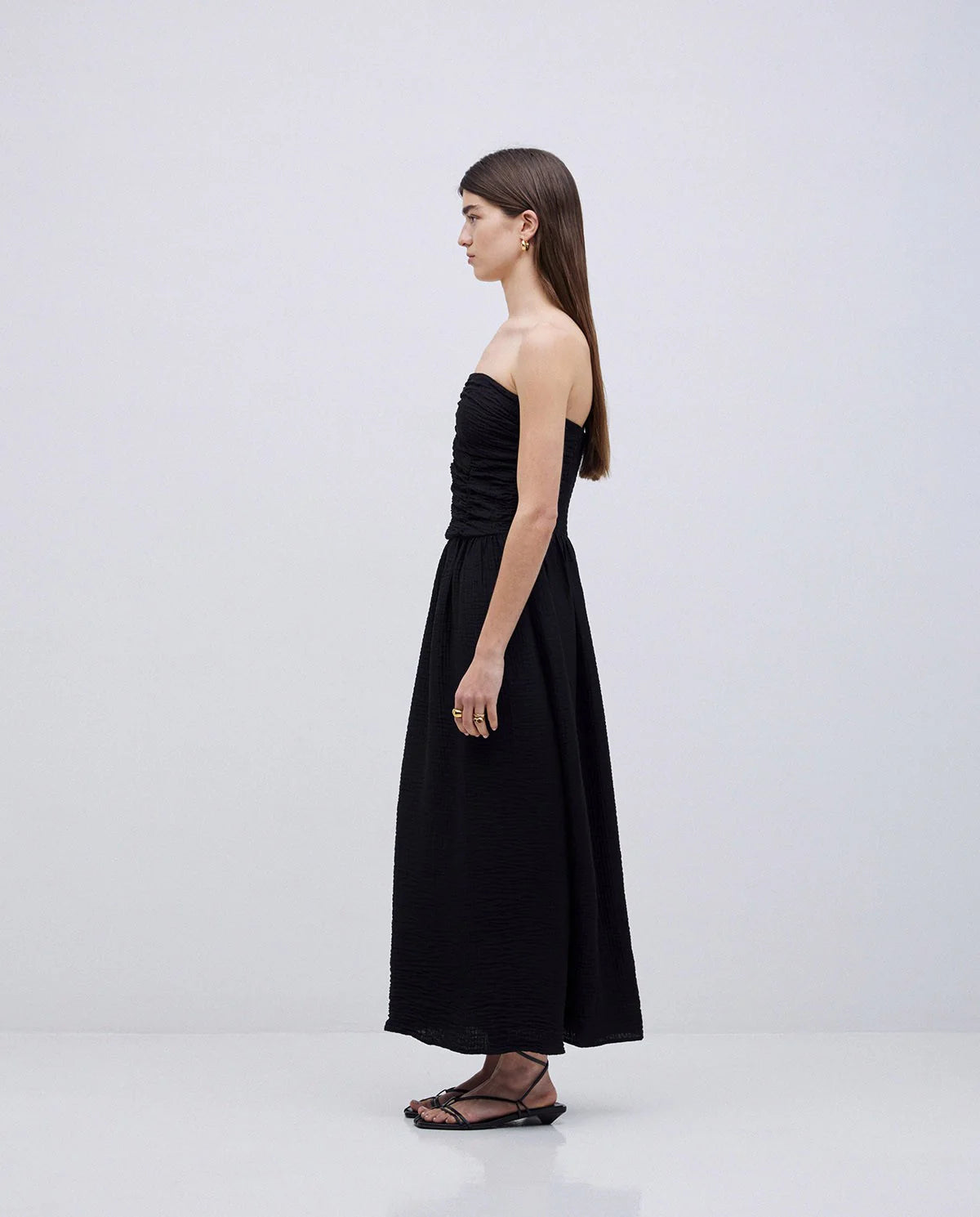 Yerse Strapless Draped Dress - Black