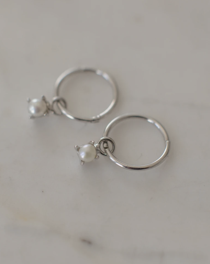 SOPHIE Mini Pearl Sleepers - Silver
