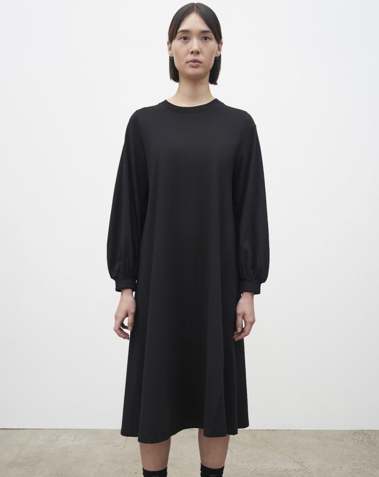 Kowtow Full Sleeve Black