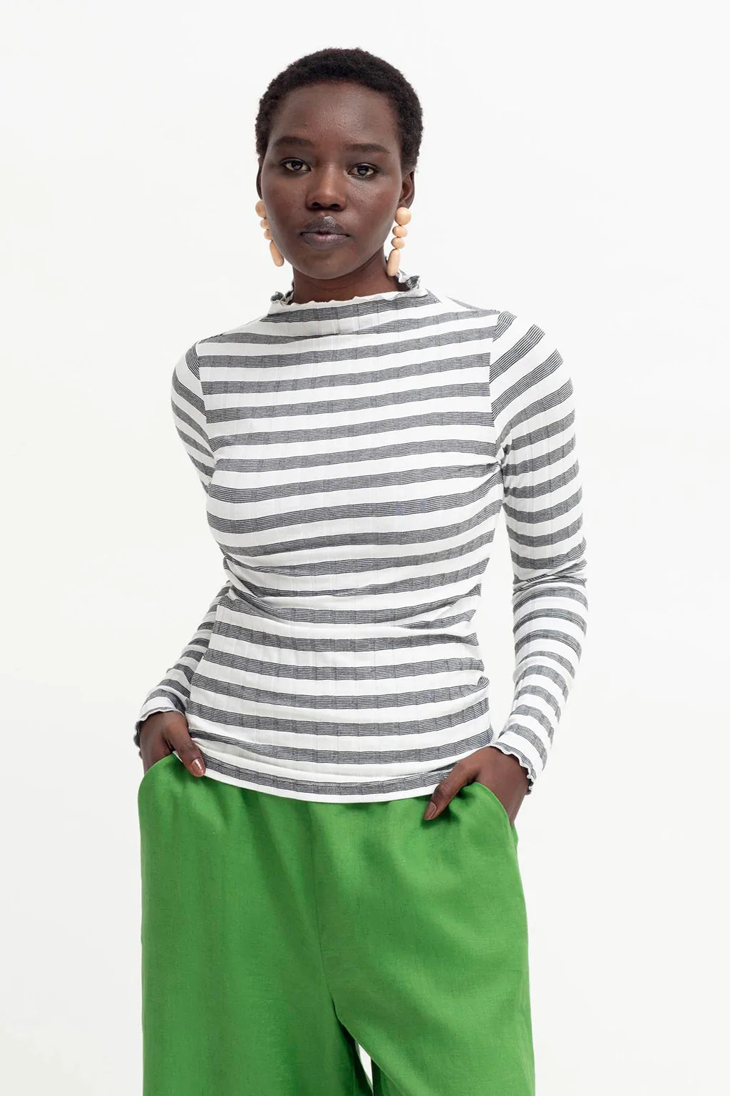 Elk Skiva Top - White / Black Stripe