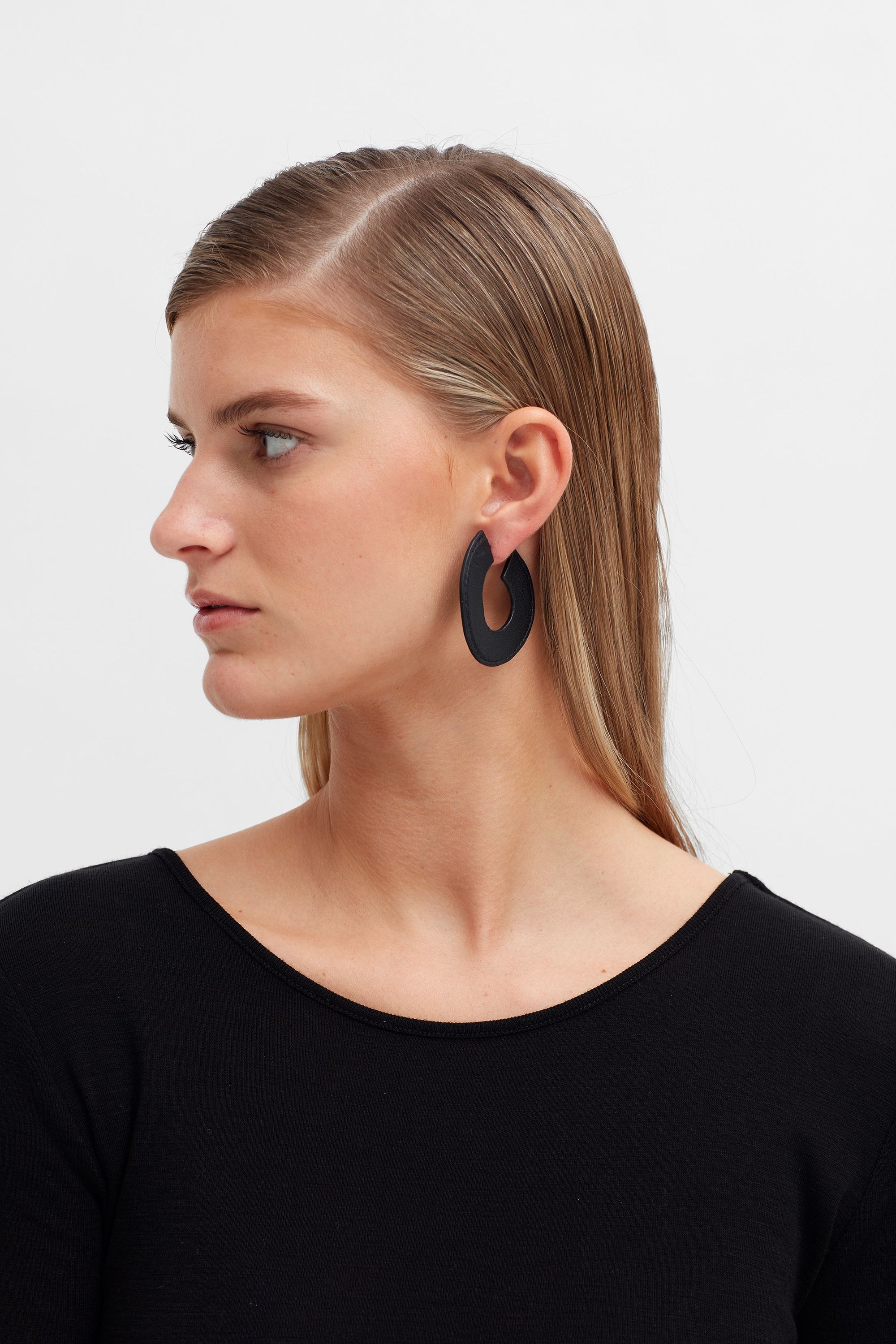 Elk Kleine Earring - Black