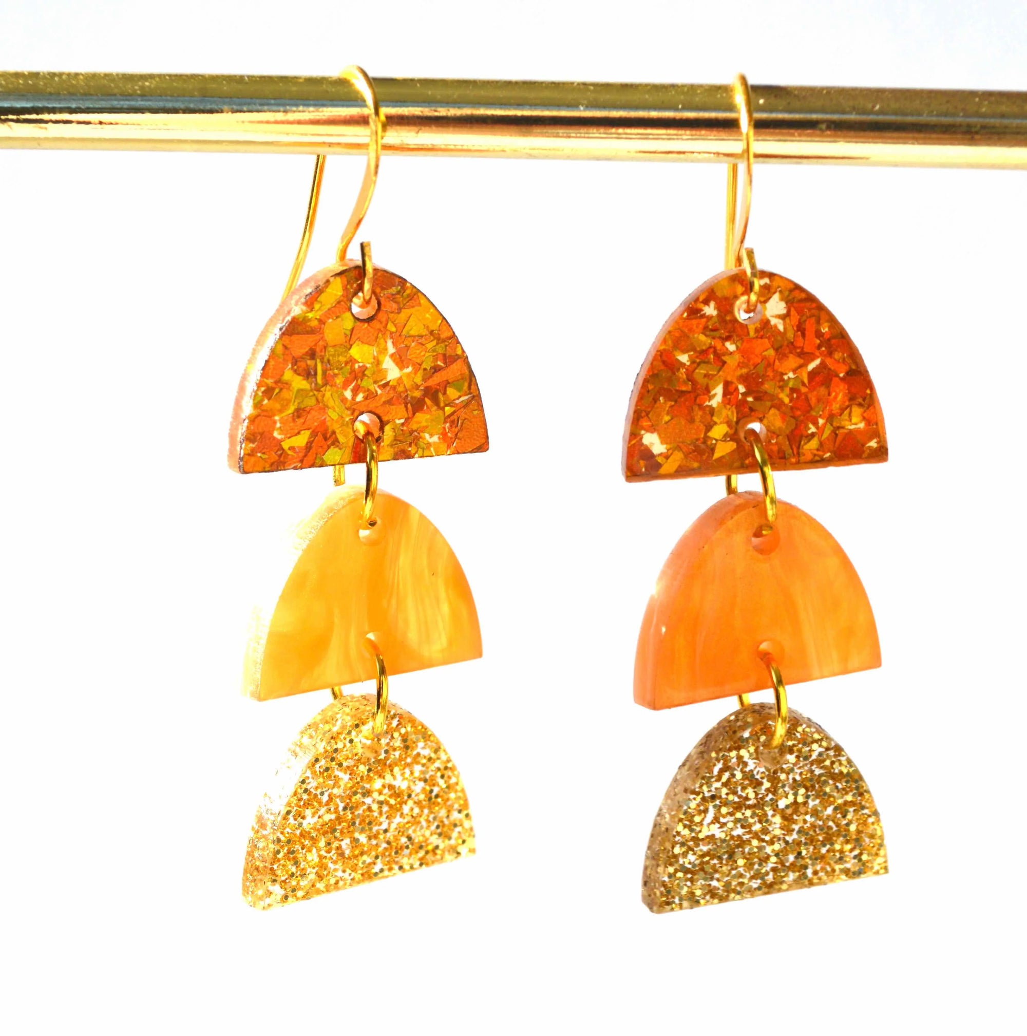 hagen & co threes a charm earrings